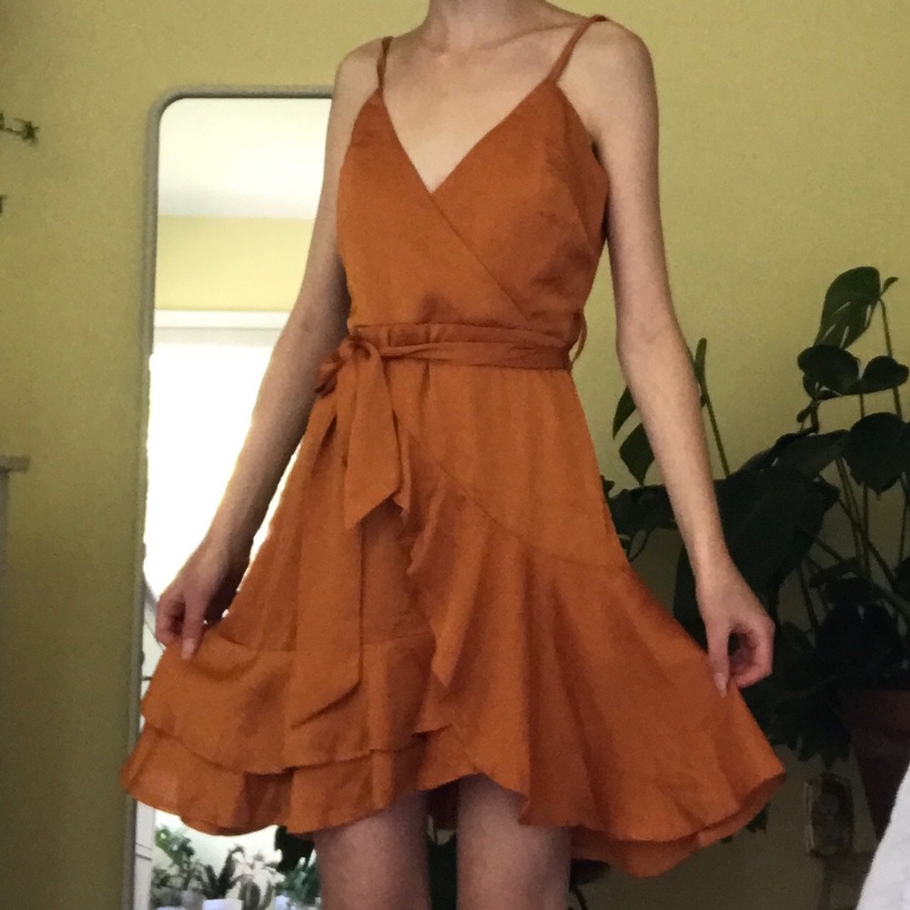 orange dress